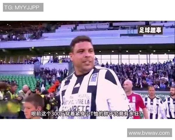 足球明星聚餐趣事揭秘吃饭时的搞笑瞬间与友谊时刻分享