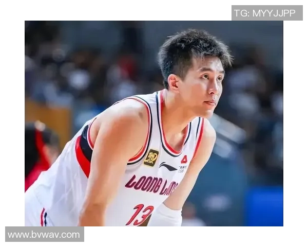 超远三分球技震撼全场的篮球明星们如何改变比赛格局与观众体验