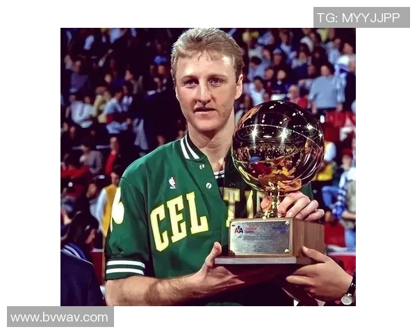 八号球衣的篮球明星究竟是谁他在赛场上的传奇故事是什么